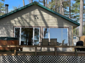 Serenity Beach Haus with Outdoor Hot Tub Nature Golf nearby